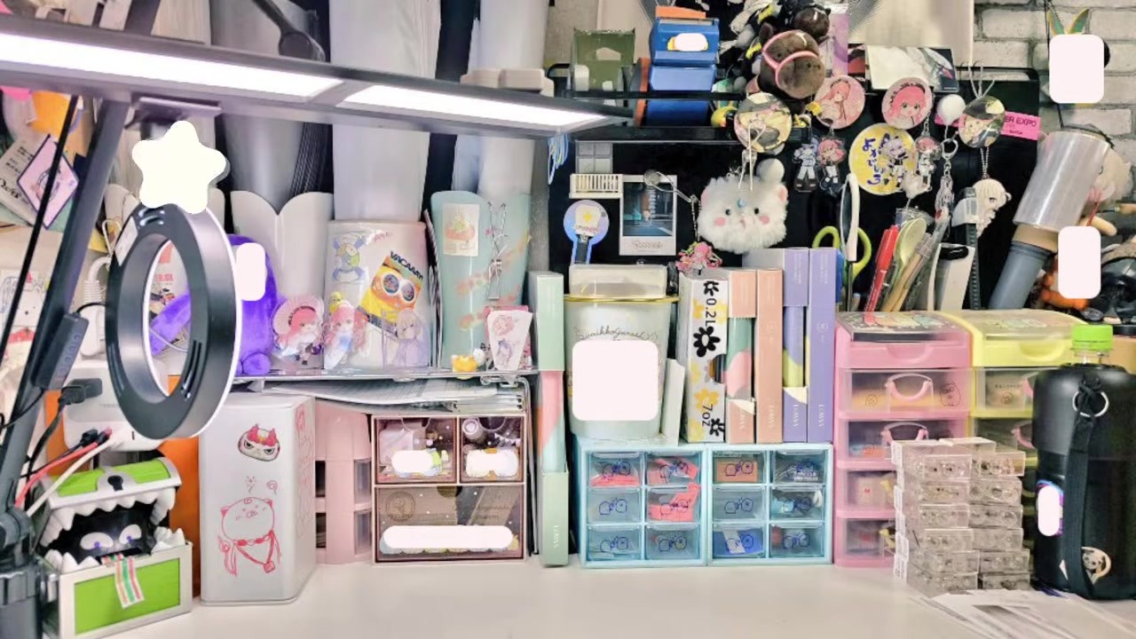 [Desk Review] Risu cracks up at a viewer setup that turned the desk into a kitchen